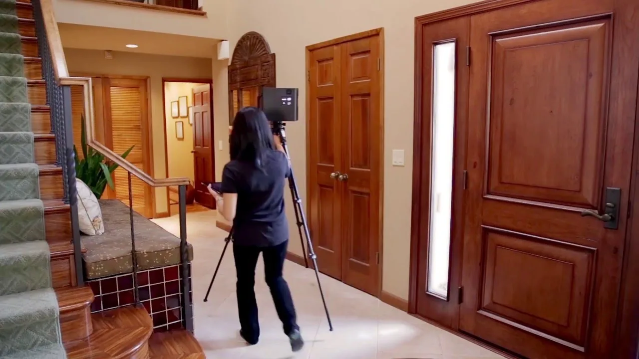Virtual reality revolutionizes the real estate industry - video thumbnail